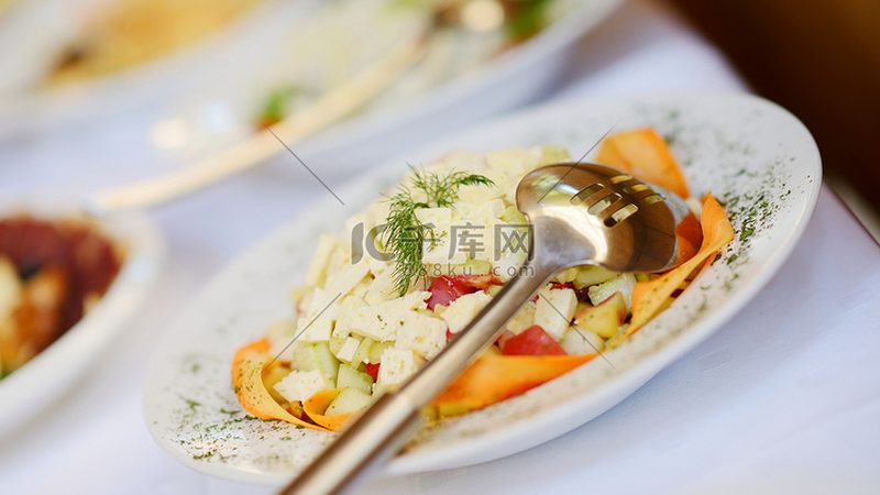 冷链配送，预制菜连锁餐饮的“保鲜”秘籍